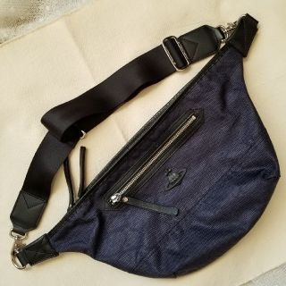 ヴィヴィアンウエストウッド(Vivienne Westwood)のVivienne Westwood ショルダーバッグ(ショルダーバッグ)