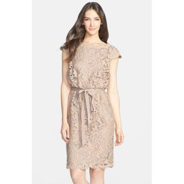 新品 Tadashi Shoji 膝丈ワンピース ドレス 総レース ベージュ - ひざ