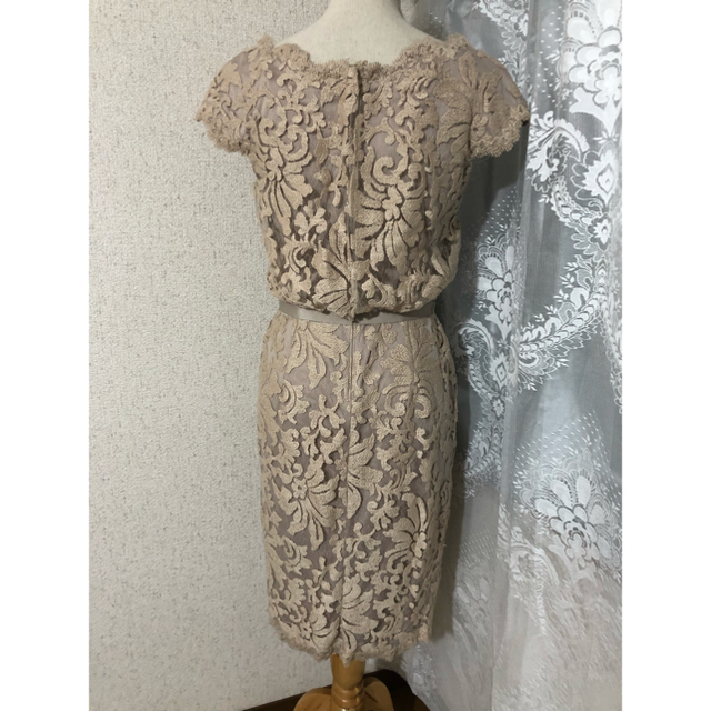 新品 Tadashi Shoji 膝丈ワンピース ドレス 総レース ベージュ - ひざ ...