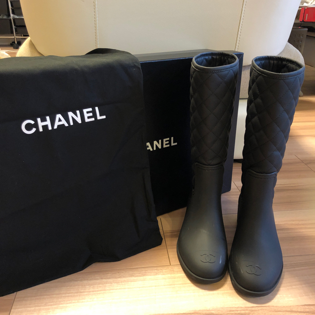 CHANEL(シャネル)のシャネルブーツ レインブーツ レディースの靴/シューズ(ブーツ)の商品写真