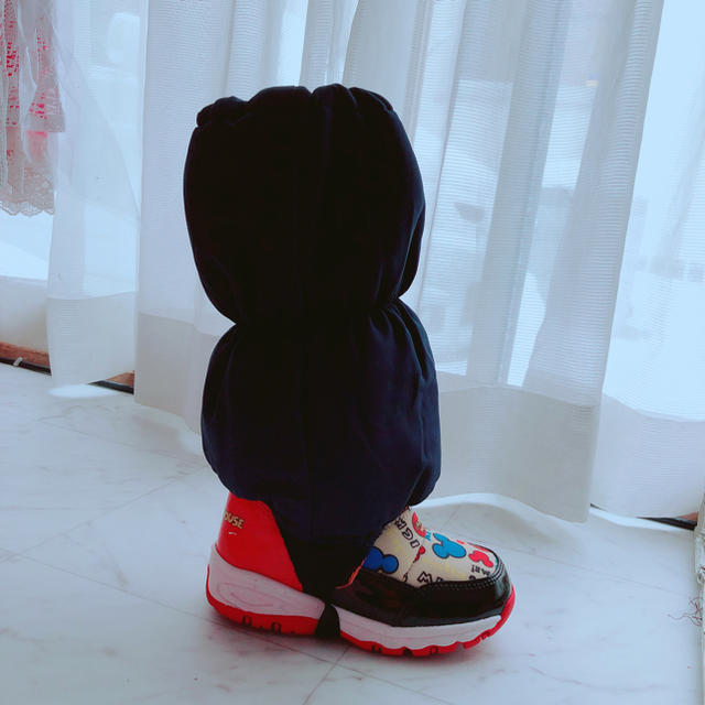 Disney(ディズニー)のDisney 防水 防寒 スパイク付 ブーツ ミッキー  キッズ/ベビー/マタニティのキッズ靴/シューズ(15cm~)(ブーツ)の商品写真