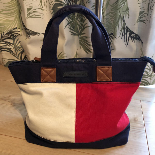 TOMMY HILFIGER(トミーヒルフィガー)のTOMMY トート レディースのバッグ(トートバッグ)の商品写真