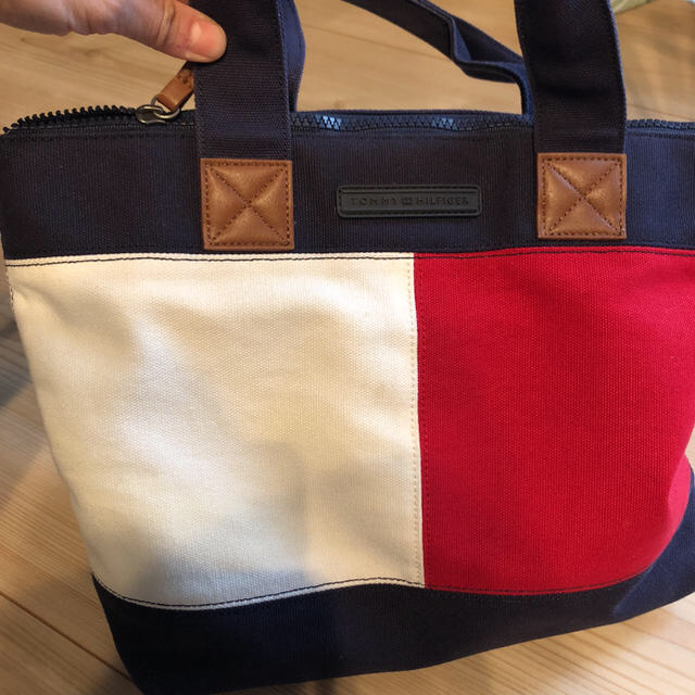 TOMMY HILFIGER(トミーヒルフィガー)のTOMMY トート レディースのバッグ(トートバッグ)の商品写真