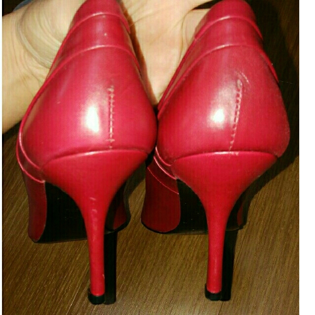 ZARA(ザラ)のザラ　ヒール　パンプス　赤 レディースの靴/シューズ(ハイヒール/パンプス)の商品写真