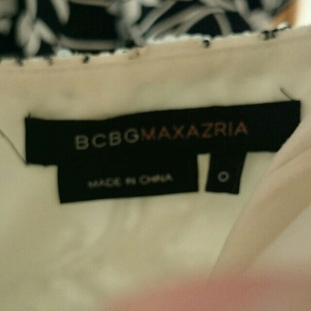 BCBGMAXAZRIA(ビーシービージーマックスアズリア)のBCBG MAXAZRIA  値下げ中 レディースのフォーマル/ドレス(その他ドレス)の商品写真