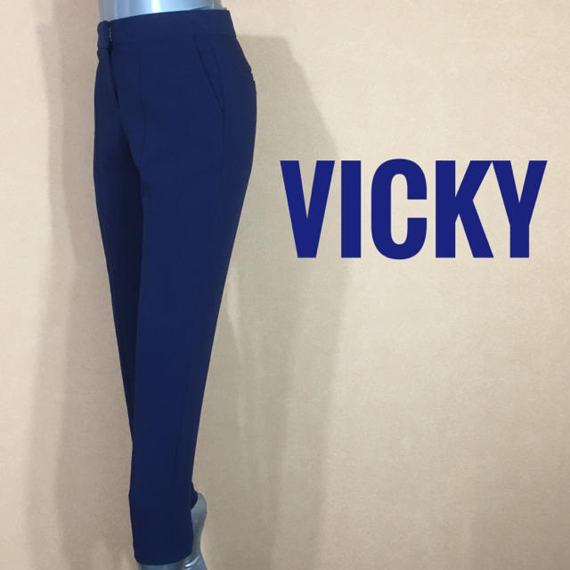 VICKY(ビッキー)のビッキー ストレッチパンツ Ｓ ネイビー レディースのパンツ(カジュアルパンツ)の商品写真