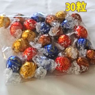 コストコ(コストコ)の●KEI 様専用！新品☆30粒  リンツ リンドール チョコレート
(菓子/デザート)