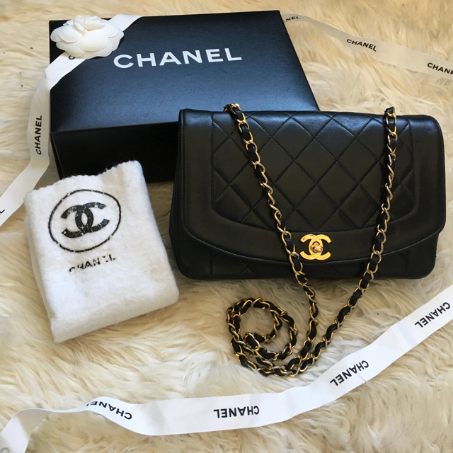 色々な CHANEL シャネル 斜めがけ 黒 ラムスキン チェーンショルダー 25 マトラッセ 大きめ ショルダーバッグ