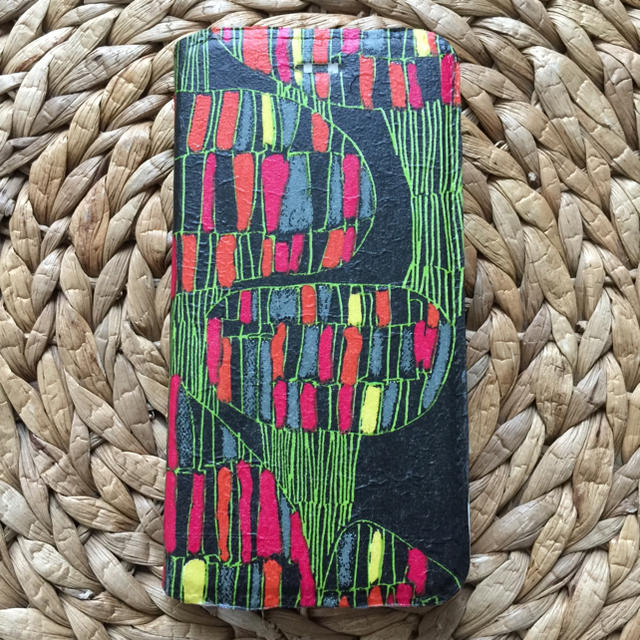 エルメス iphone8plus ケース 海外 | marimekko - iPhone7.8 ハンドメイド マリメッコ フリップケースの通販 by さとみさくら's shop｜マリメッコならラクマ