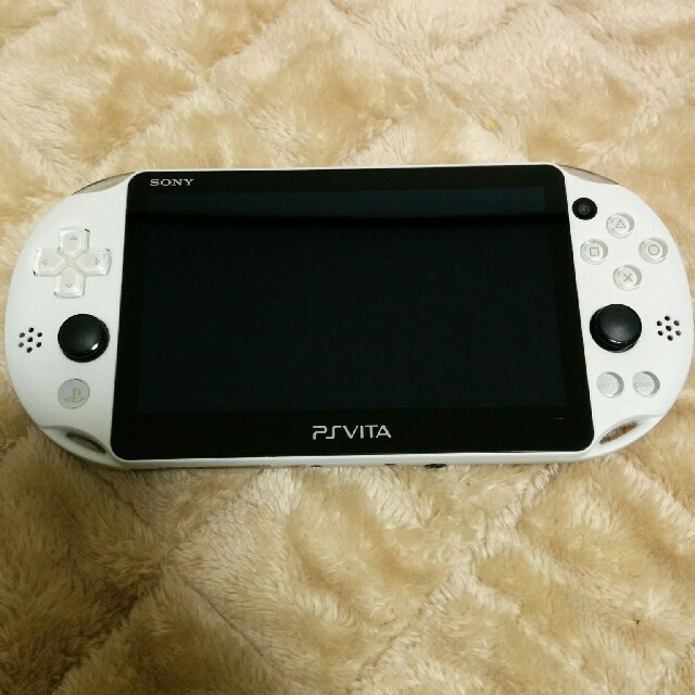 携帯用ゲーム機本体psvita2000　16ギカ