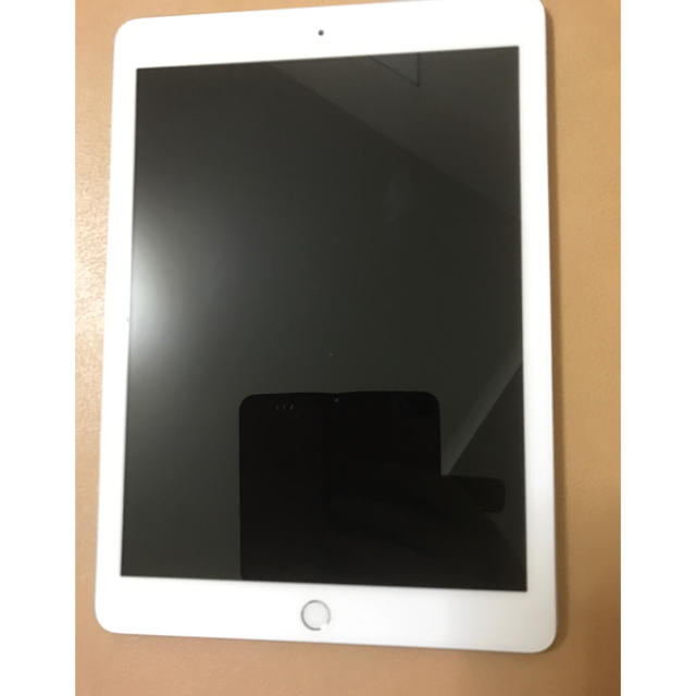はありませ Apple 128gb wifi 9.7 6thの通販 by 桜's shop|アップル