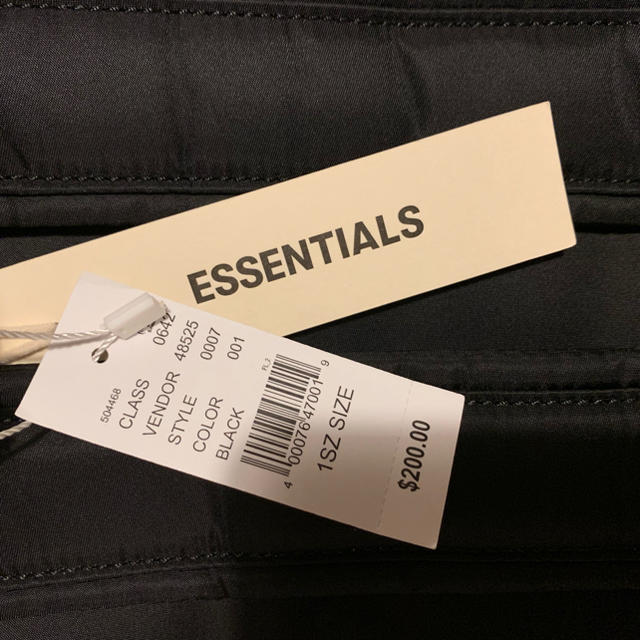 FEAR OF GOD(フィアオブゴッド)のFOG essentials バックパックリュックタグ付きfear of god メンズのバッグ(バッグパック/リュック)の商品写真