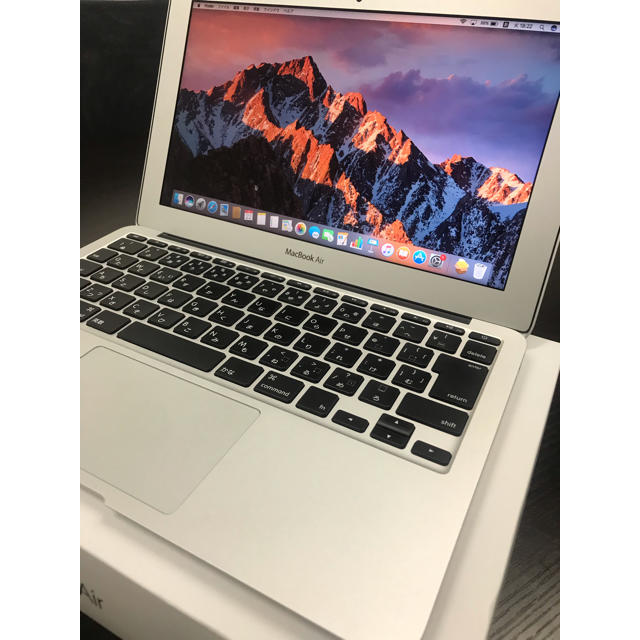 MacBook Air 11インチ 美品 送料無料‼︎ 【充電回数極少】