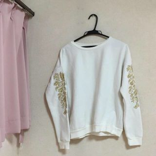 フォーエバートゥエンティーワン(FOREVER 21)の派手刺繍スウェット(トレーナー/スウェット)