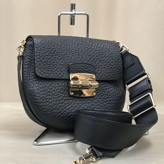 Furla(フルラ)の【専用】 ❤︎美品❤︎ ＦＵＲＬＡ フルラ　クラブ　ショルダーバッグ　【正規品】 レディースのバッグ(ショルダーバッグ)の商品写真