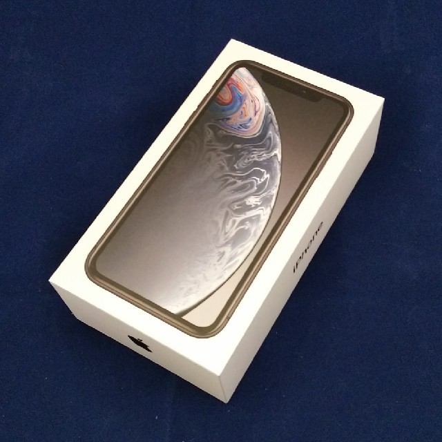 au iPhone XR 64GB