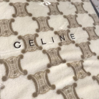 celine - ʚ꒰⑅新品セリーヌ毛布⑅꒱ɞの通販 by ✿ 𝕋𝕙𝕒𝕟𝕜 ...