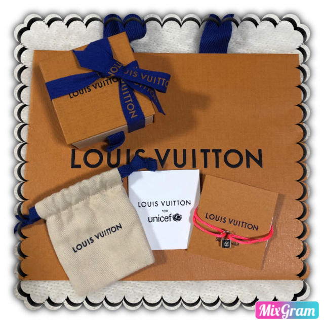 LOUIS VUITTON(ルイヴィトン)のpo✩0915様専用 ルイヴィトン ユニセフ ブレスレット レディースのアクセサリー(ブレスレット/バングル)の商品写真