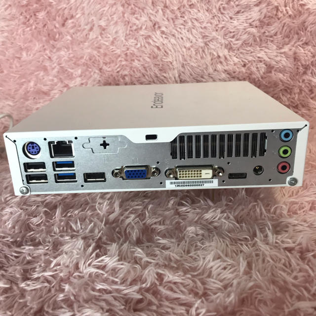 かわいい小型PC❤️SSD120G/メモリ4G❤️新品無線マウスとキーボード スマホ/家電/カメラのPC/タブレット(ノートPC)の商品写真