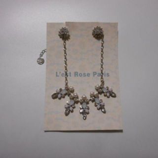 レストローズ(L'EST ROSE)の新品☆レストローズのラインストーンのネックレス(ネックレス)