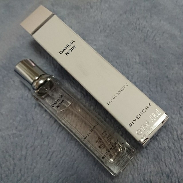 GIVENCHY(ジバンシィ)のGIVENCHY  ダリア ディヴァン パルファム コスメ/美容の香水(香水(女性用))の商品写真