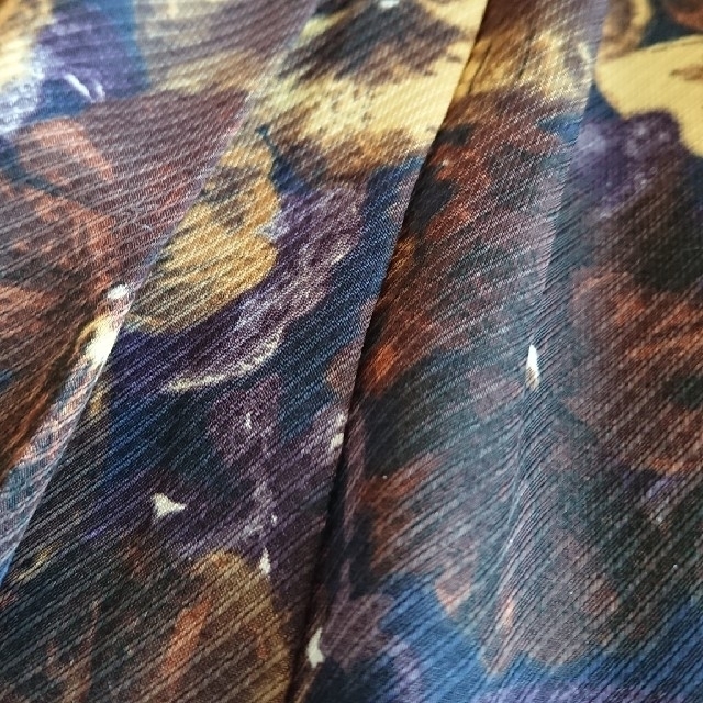 TOMORROWLAND(トゥモローランド)の♪春色パンジー♪ トゥモローランド マカフィー プリーツスカート レディースのスカート(ひざ丈スカート)の商品写真