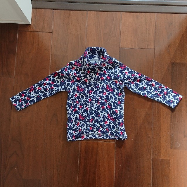 PETIT BATEAU(プチバトー)のPETIT BATEAU タートルネック キッズ/ベビー/マタニティのキッズ服女の子用(90cm~)(Tシャツ/カットソー)の商品写真