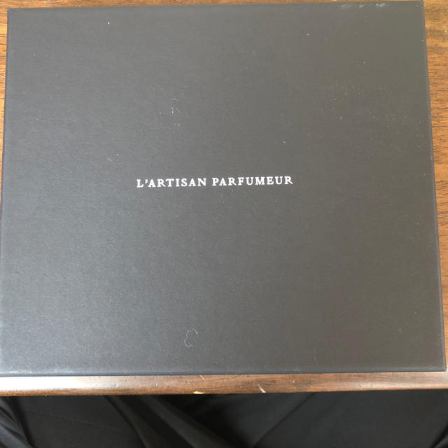 L'Artisan Parfumeur(ラルチザンパフューム)のラルチザンパフューム コフレ コスメ/美容の香水(ユニセックス)の商品写真