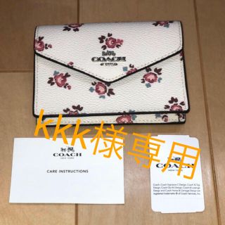 コーチ(COACH)の✨値下げ‼️新品未使用‼️ コーチ COACH カードケース 🌹花柄(名刺入れ/定期入れ)