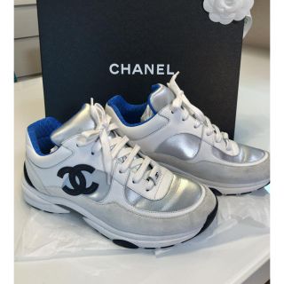 シャネル(CHANEL)のJ様専用★美品★即完売 スニーカー(スニーカー)