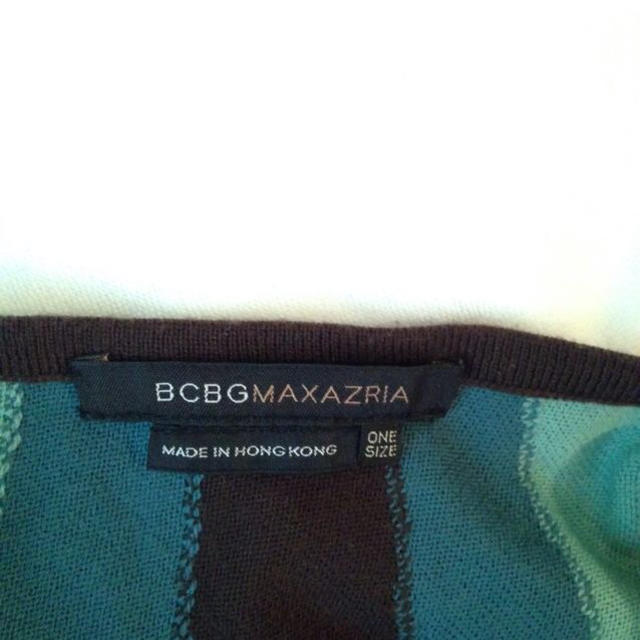 BCBGMAXAZRIA(ビーシービージーマックスアズリア)のBCBG エレガントニットポンチョ✴︎ レディースのトップス(ニット/セーター)の商品写真