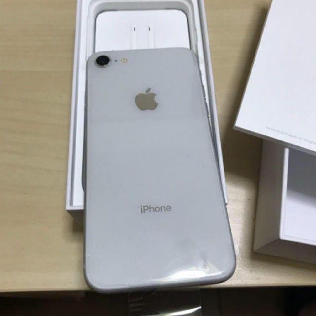 Apple(アップル)の値下げ　iphone 8 64GB 未使用　シムフリー スマホ/家電/カメラのスマートフォン/携帯電話(スマートフォン本体)の商品写真