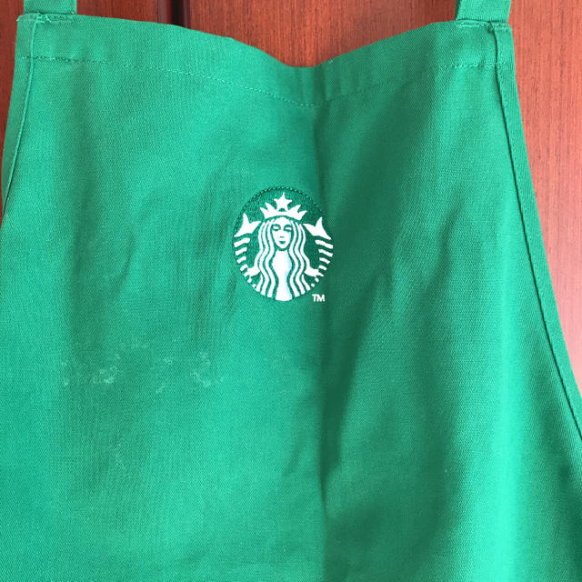 Starbucks Coffee(スターバックスコーヒー)のスタバ エプロン 非売品 新ロゴ  インテリア/住まい/日用品のキッチン/食器(その他)の商品写真