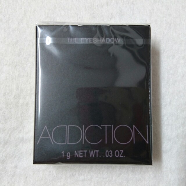 【ADDICTION】❇限定❇ ザ アイシャドウ  137 Mia Violt