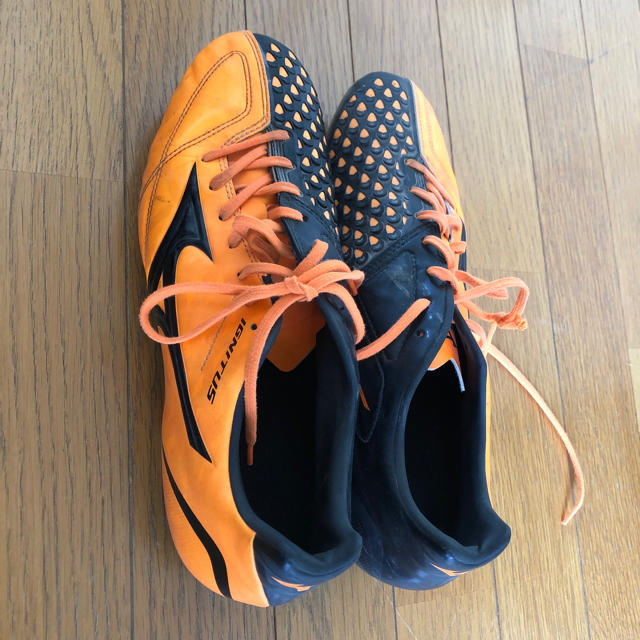 MIZUNO(ミズノ)のMIZUNOサッカースパイク 28cm スポーツ/アウトドアのサッカー/フットサル(シューズ)の商品写真