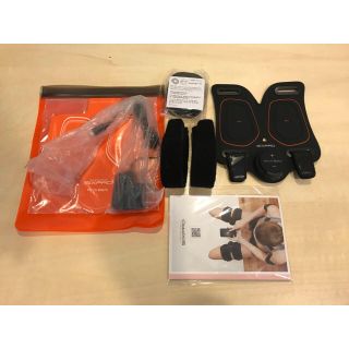 シックスパッド(SIXPAD)のSixPad Arm Belt 【正規品】(トレーニング用品)