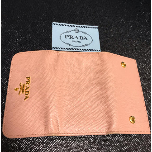 PRADA(プラダ)の【正規品】 PRADA プラダ キーケース 6連  サフィアーノ ピンク レディースのファッション小物(キーケース)の商品写真