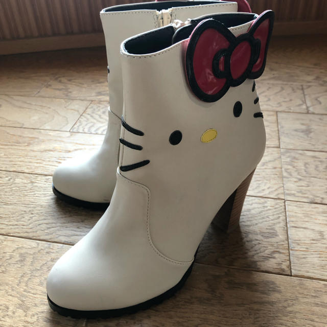 お値下げ ハローキティ×ハニーパンチ タグ付きブーツ | フリマアプリ ラクマ お値下げ ハローキティ×ハニーパンチ タグ付きブーツ | フリマアプリ ラクマ