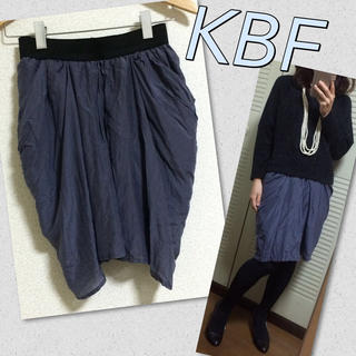 ケービーエフ(KBF)のお買い得☆スカート(ひざ丈スカート)