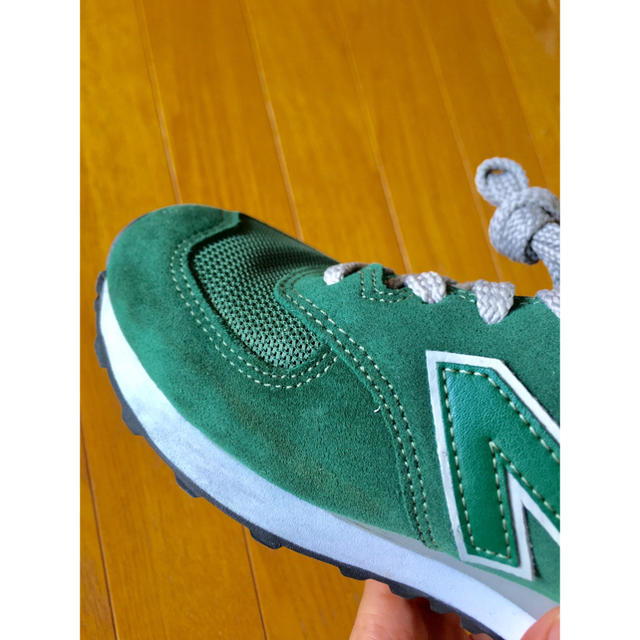 New Balance(ニューバランス)のNew balance574 グリーン 23.5cm レディースの靴/シューズ(スニーカー)の商品写真