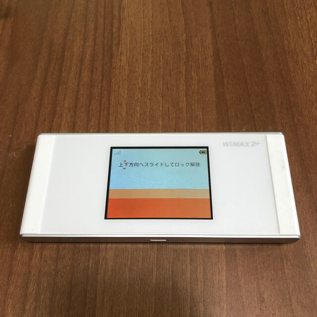 au(エーユー)のWiMAX2+ Speed Wi-Fi NEXT W05 スマホ/家電/カメラのスマートフォン/携帯電話(その他)の商品写真