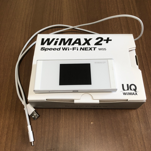 au(エーユー)のWiMAX2+ Speed Wi-Fi NEXT W05 スマホ/家電/カメラのスマートフォン/携帯電話(その他)の商品写真
