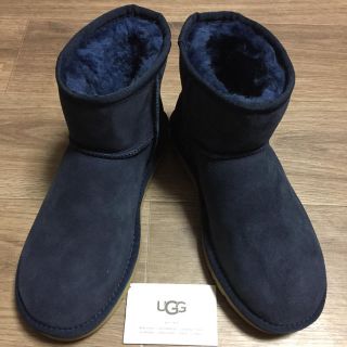 アグ(UGG)の新品未使用！正規品UGG ムートンブーツクラッシックミニ2 ネイビー23センチ(ブーツ)