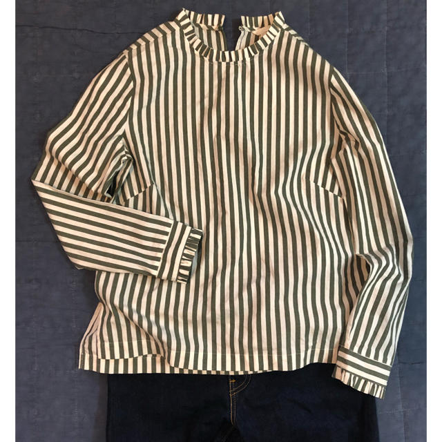 H&M(エイチアンドエム)のストライプ ボーダー ブラウス シャツ cluel レディースのトップス(シャツ/ブラウス(長袖/七分))の商品写真