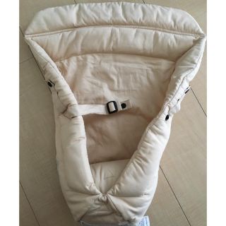 エルゴベビー(Ergobaby)のエルゴ インサート 未使用(抱っこひも/おんぶひも)