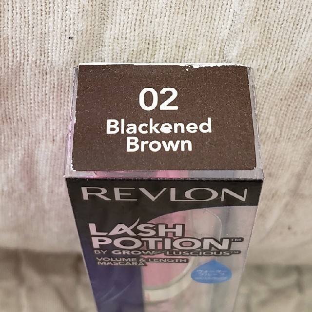 REVLON(レブロン)の値下げ⬇️新品❗送込❗レブロン/REVLON ウォータープルーフ美容液マスカラ コスメ/美容のベースメイク/化粧品(マスカラ)の商品写真