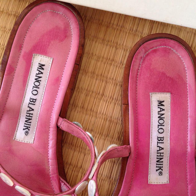 MANOLO BLAHNIK(マノロブラニク)のマノロブラニク♡フラットサンダル♪ レディースの靴/シューズ(サンダル)の商品写真
