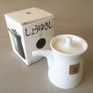 ハクサントウキ(白山陶器)の新品◆白山陶器 G型しょうゆさし(小) 白磁(容器)