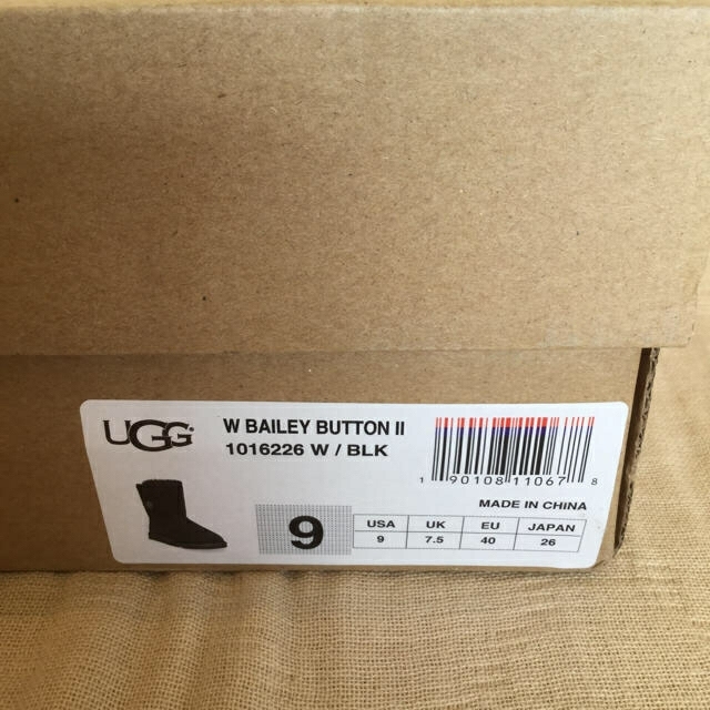 UGG(アグ)の☆mam☆さん用 UGG BAILY BUTTON II  ブラック ショート レディースの靴/シューズ(ブーツ)の商品写真