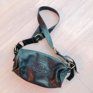 「Vivienne Westwood ドラム型ショルダーバッグ」に近い商品